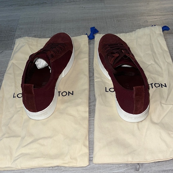 Louis Vuitton Sneakers - Picture 3 of 9
